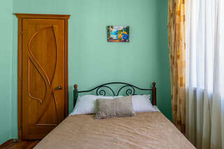 Гостевой дом Амиго Геленджик Двухместный номер с 1 кроватью и видом на горы-3