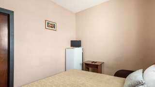 Гостевой дом Амиго Геленджик Классический трехместный номер-5